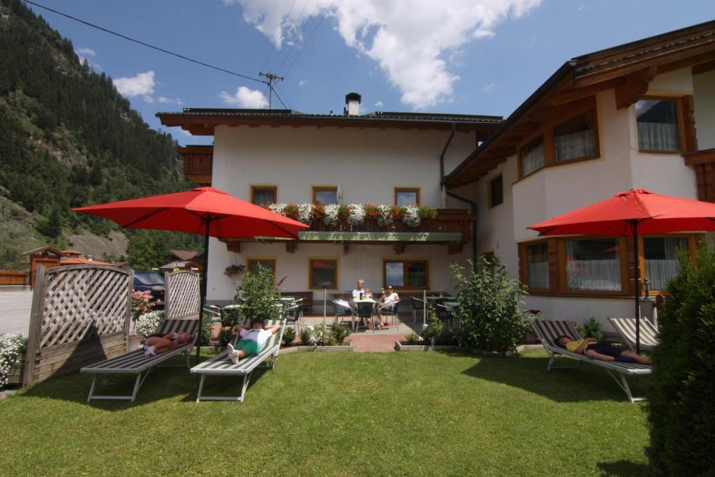 Alpenpension Elferblick Neustift im Stubaital Luaran gambar